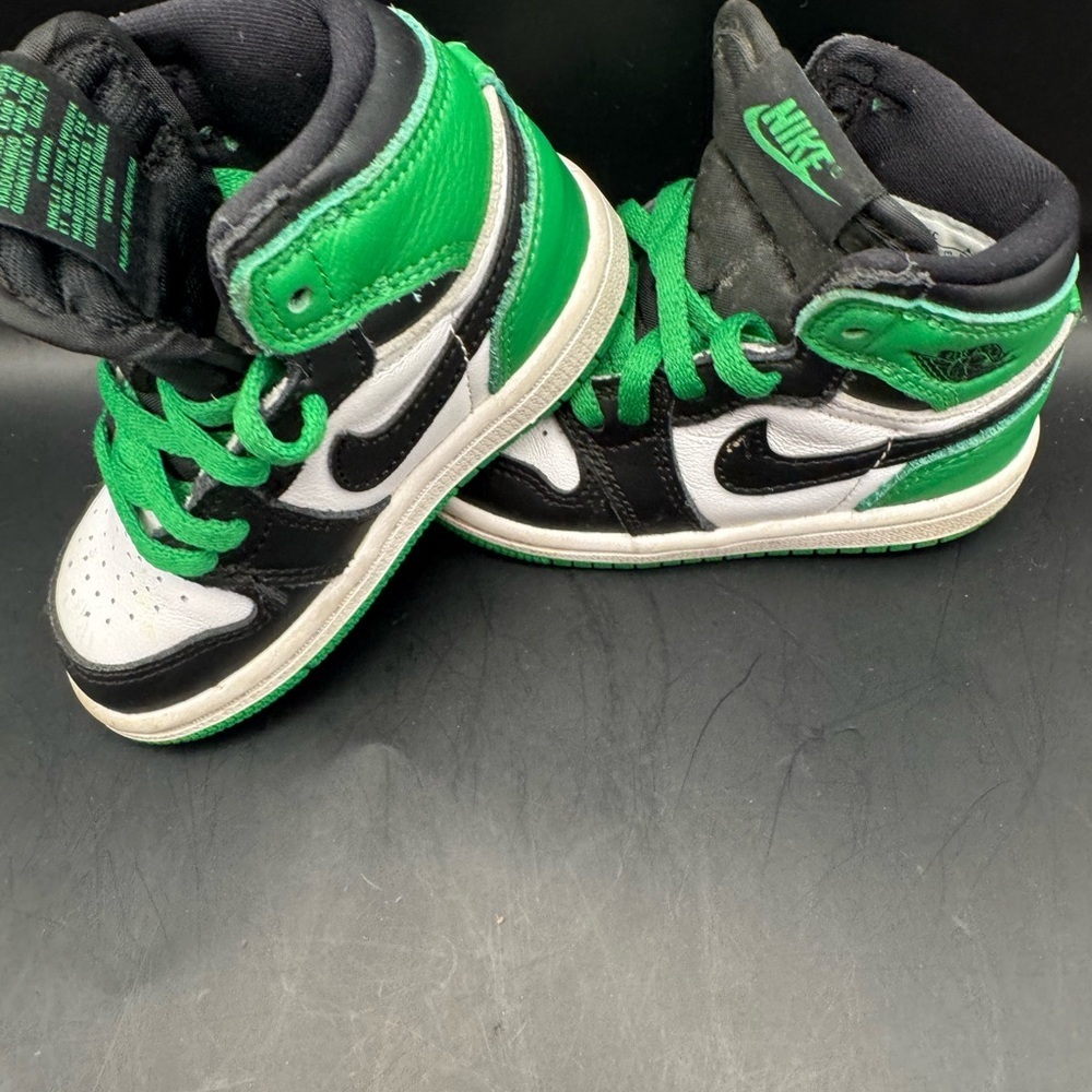 Toddler Nike Air Jordan 1 Retro High OG 'Lucky Green' Sneakers Sz 6C  FD1413-031 - Picture 15 of 15